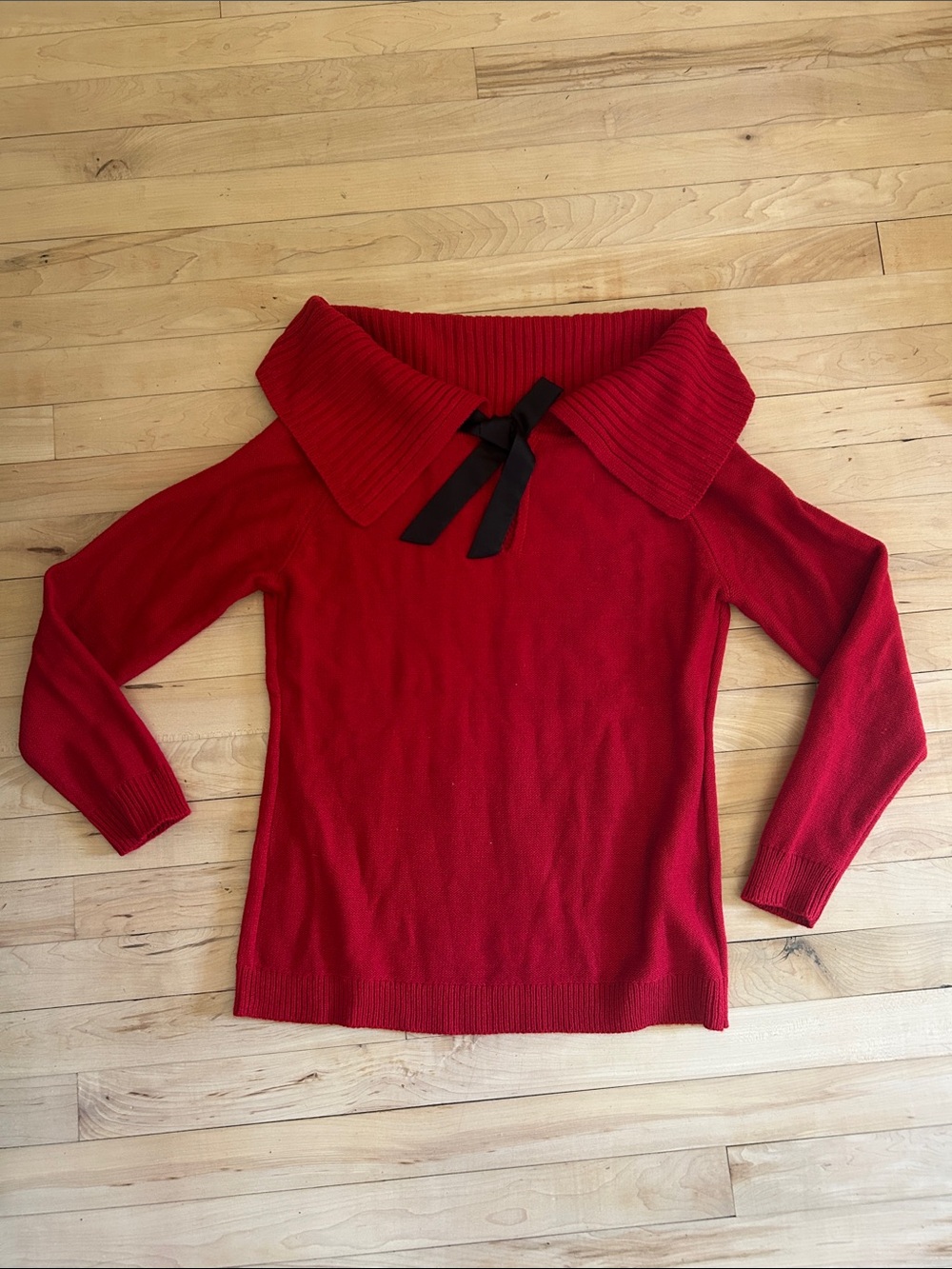New York & Company Red Sweater with Black Bow